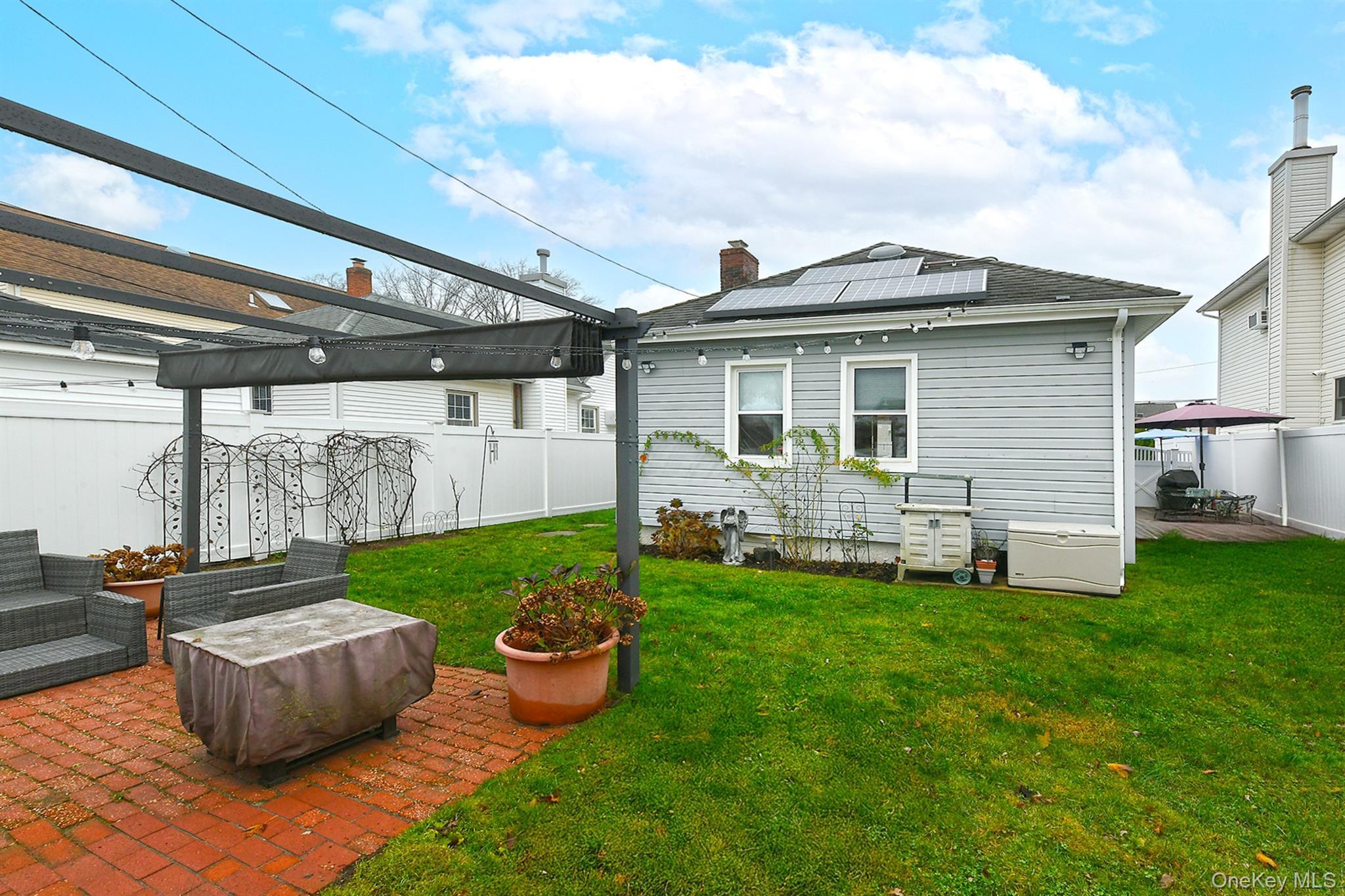 Single Family Beach Nassau County, NY 11566, MLS-940464-7