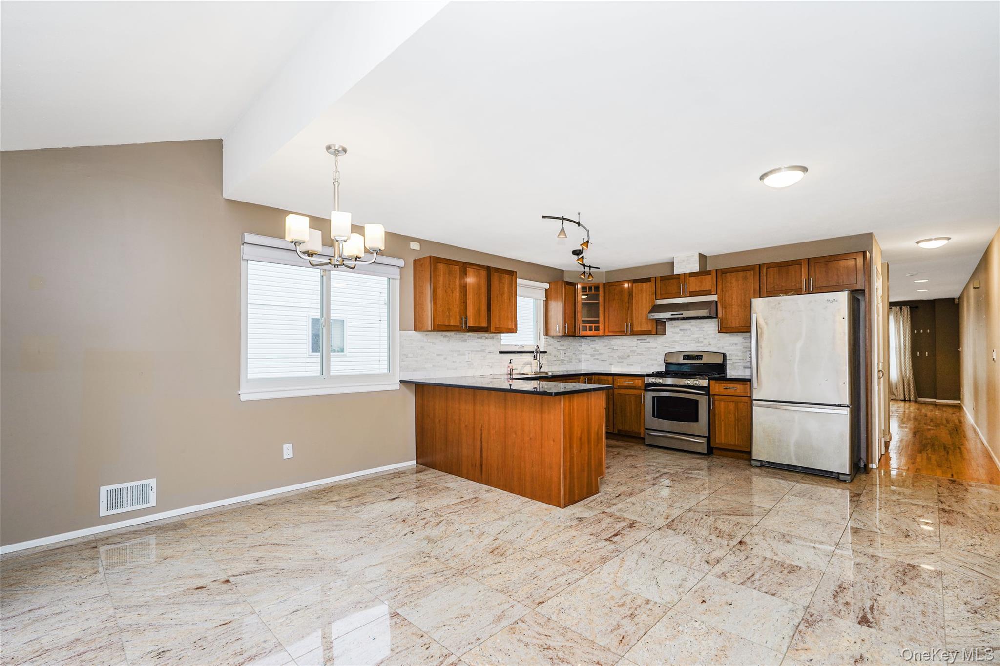 Single Family Elmbank Staten Island, NY 10312, MLS-940487-12