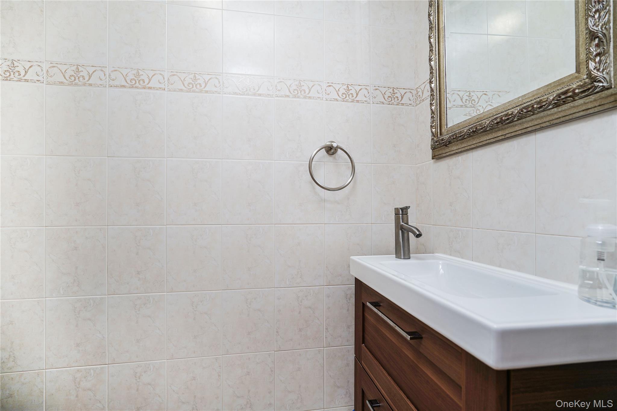 Single Family Elmbank Staten Island, NY 10312, MLS-940487-15