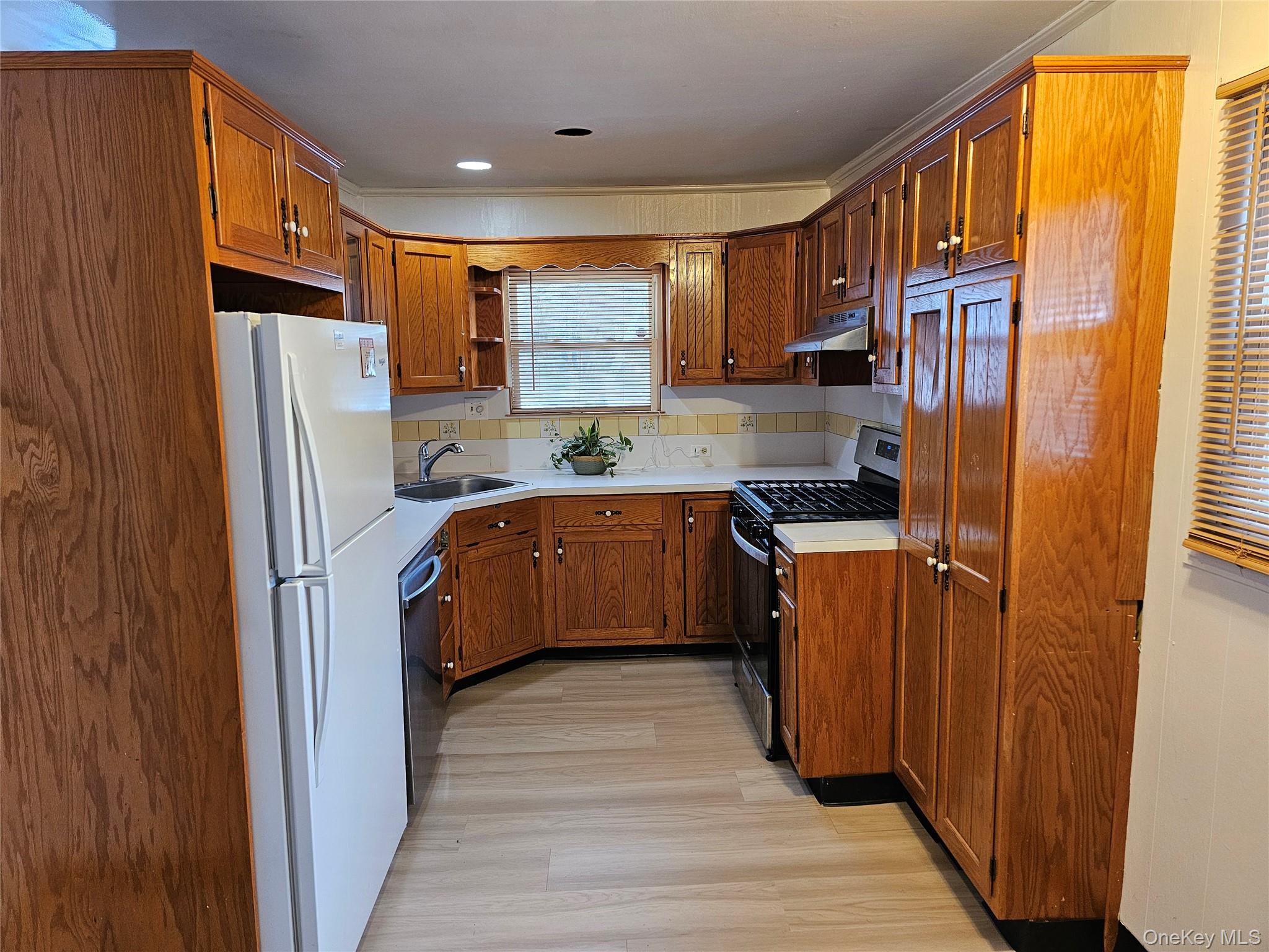 Single Family Van Wyck  Dutchess County, NY 12601, MLS-940493-2