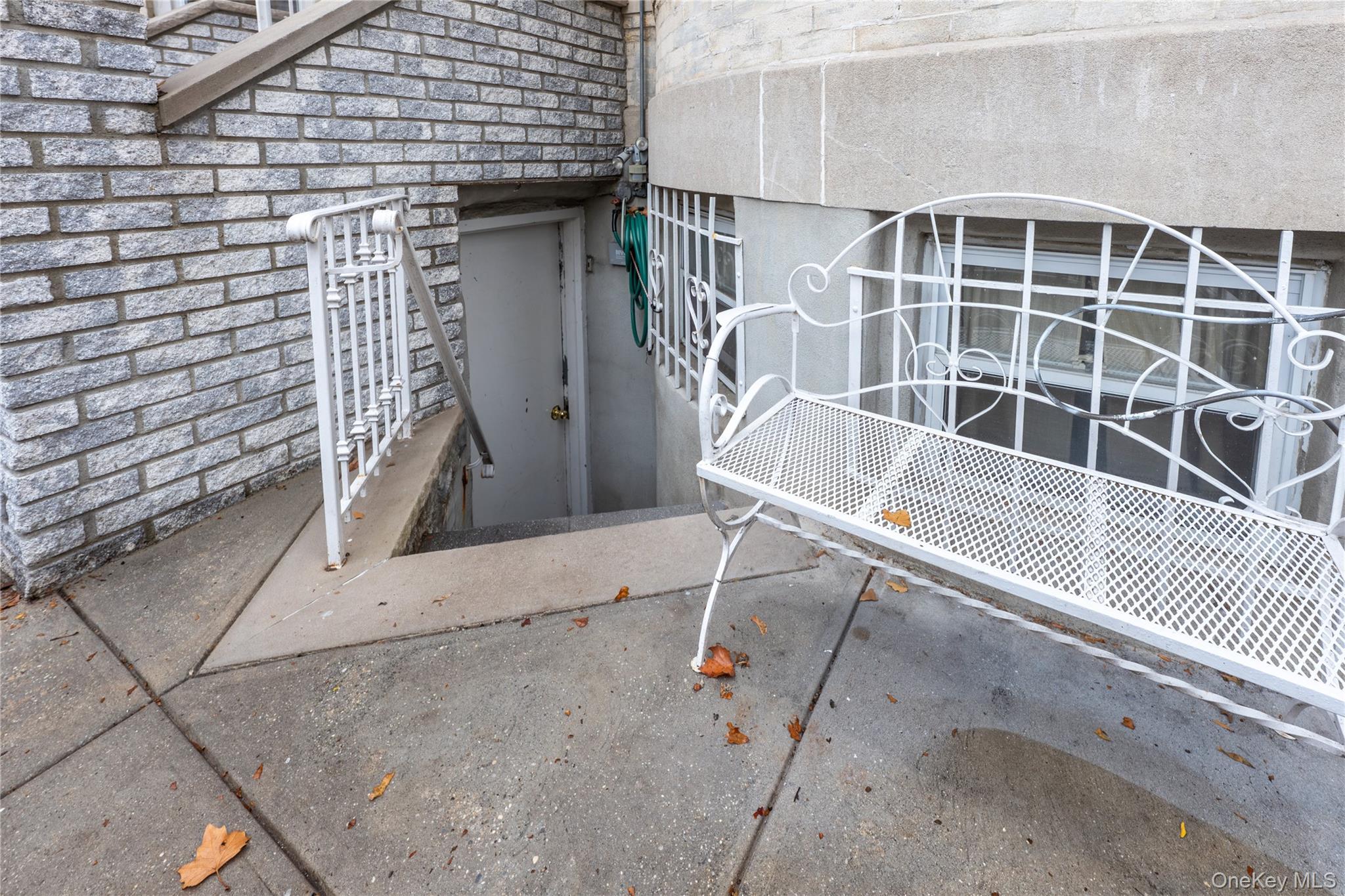 Single Family Weirfield  Brooklyn, NY 11237, MLS-940497-3