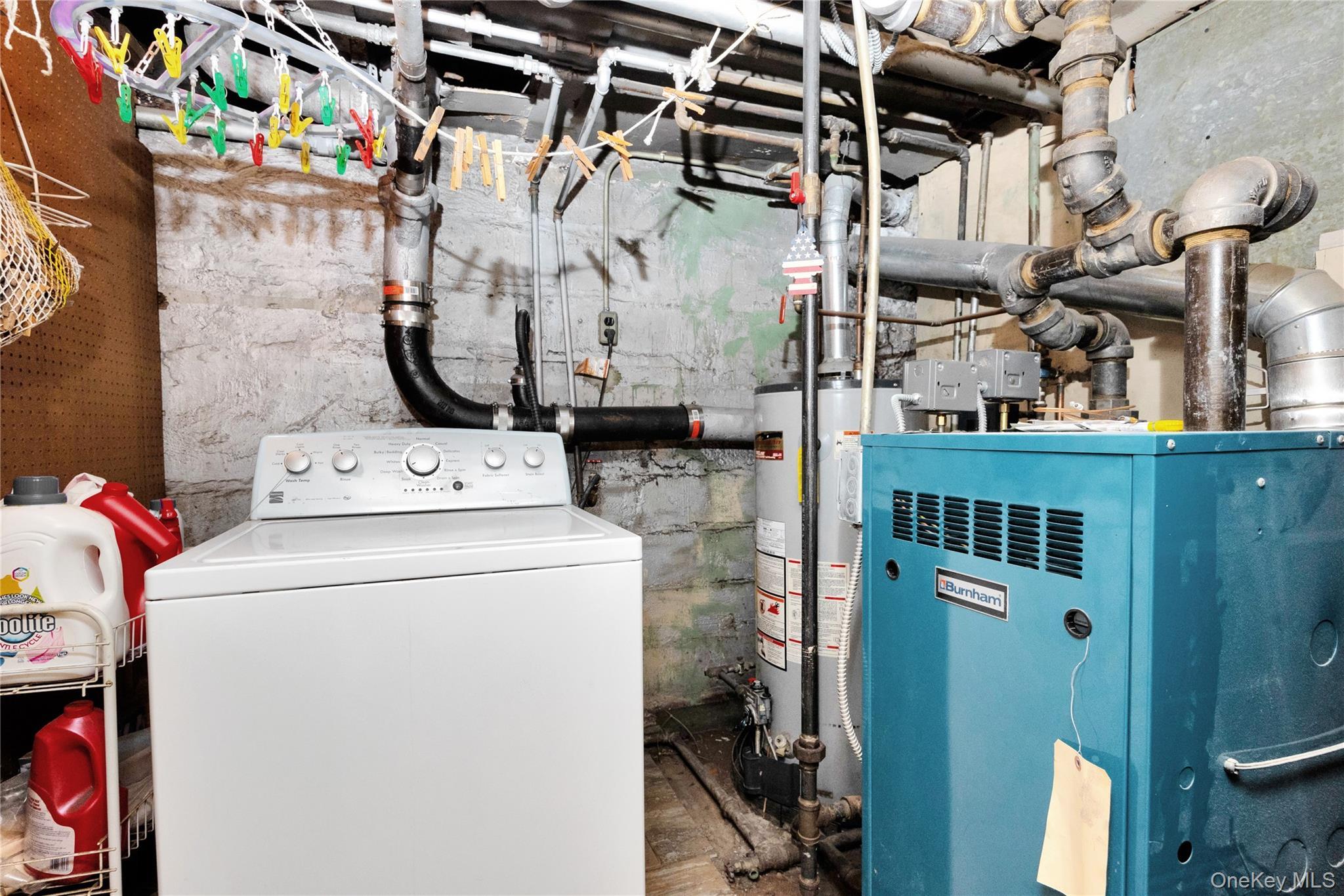 Single Family 59th Queens, NY 11378, MLS-940502-13