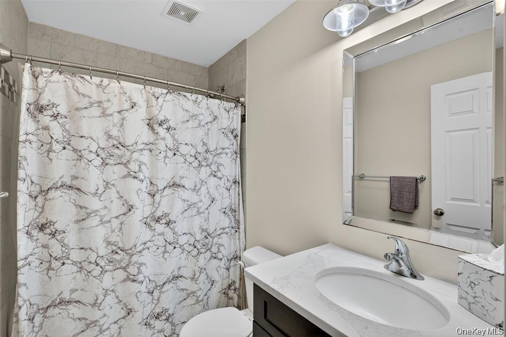 Single Family Harcourt Cosman Orange County, NY 12550, MLS-940536-23