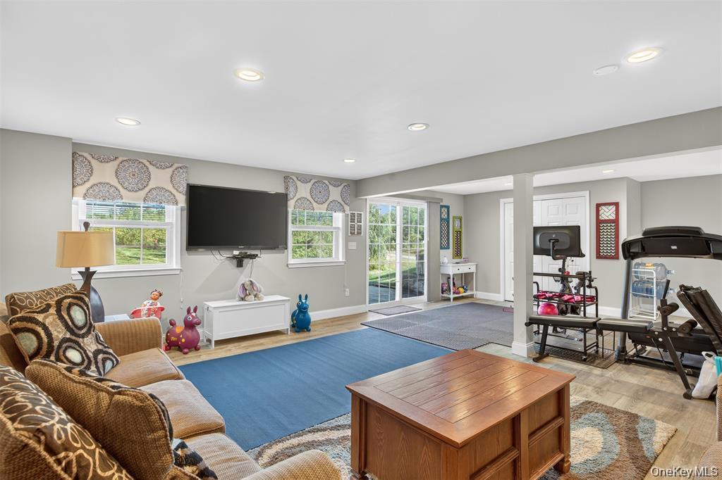 Single Family Harcourt Cosman Orange County, NY 12550, MLS-940536-25