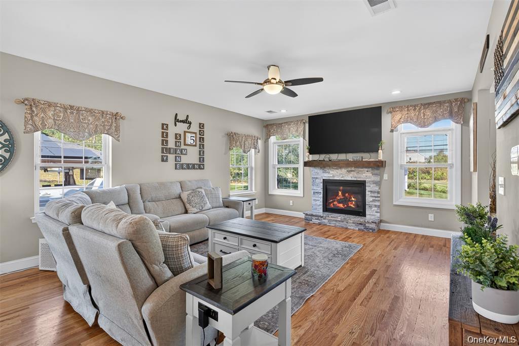 Single Family Harcourt Cosman Orange County, NY 12550, MLS-940536-7