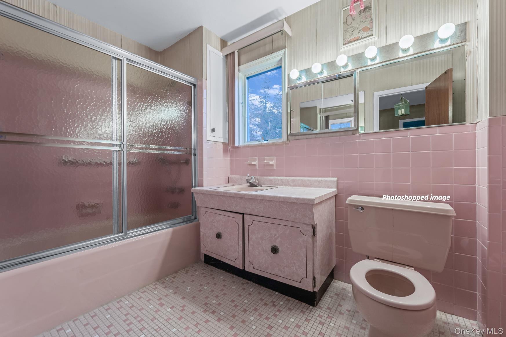 Single Family Richmond  Queens, NY 11363, MLS-940538-12