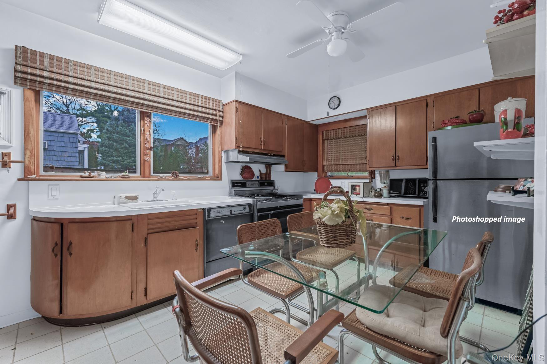 Single Family Richmond  Queens, NY 11363, MLS-940538-8