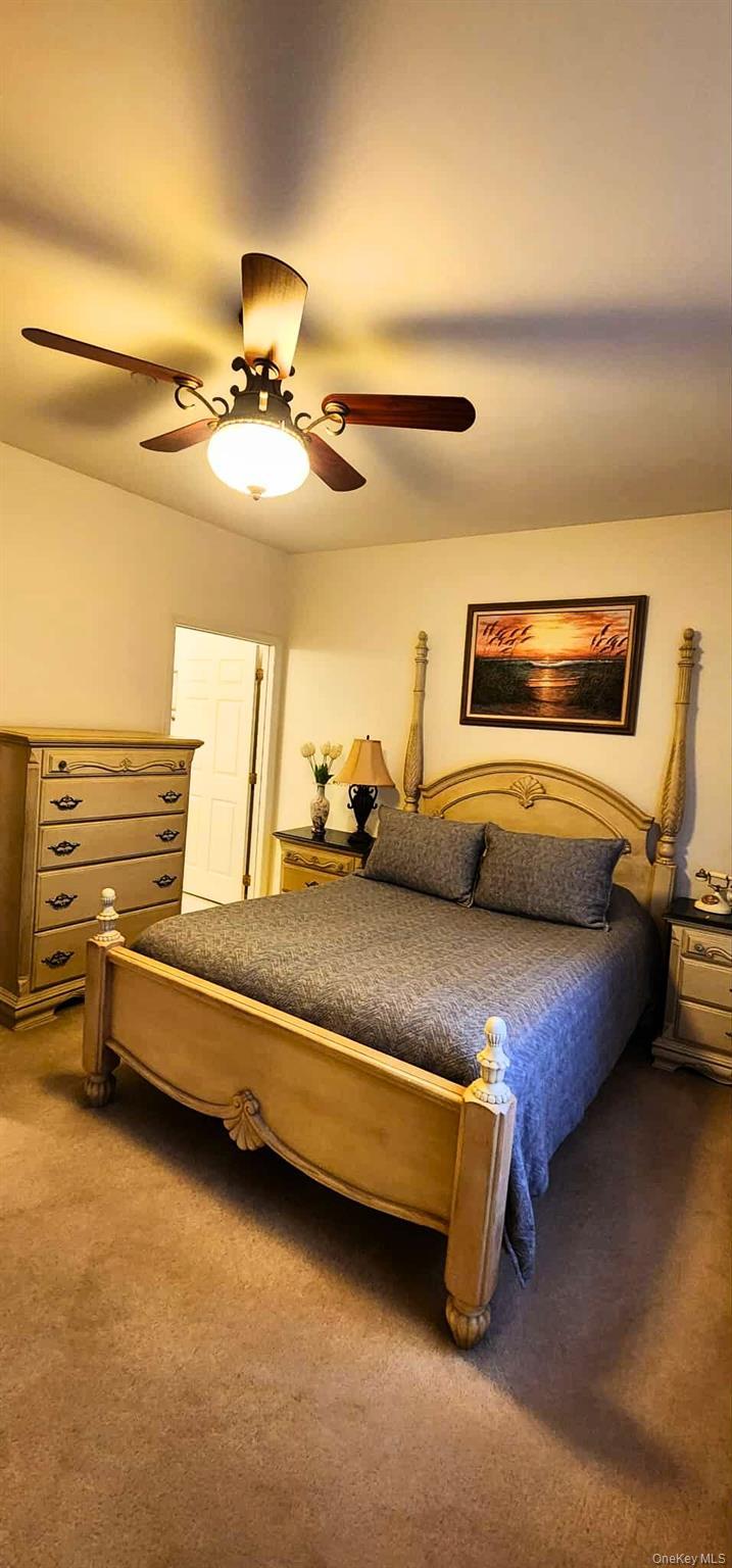 Condo Narragansett Villas  Suffolk County, NY 11757, MLS-940576-15