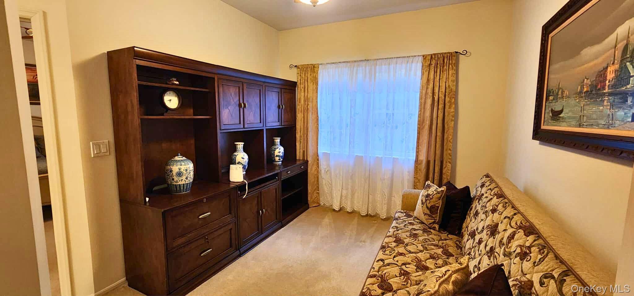 Condo Narragansett Villas  Suffolk County, NY 11757, MLS-940576-18