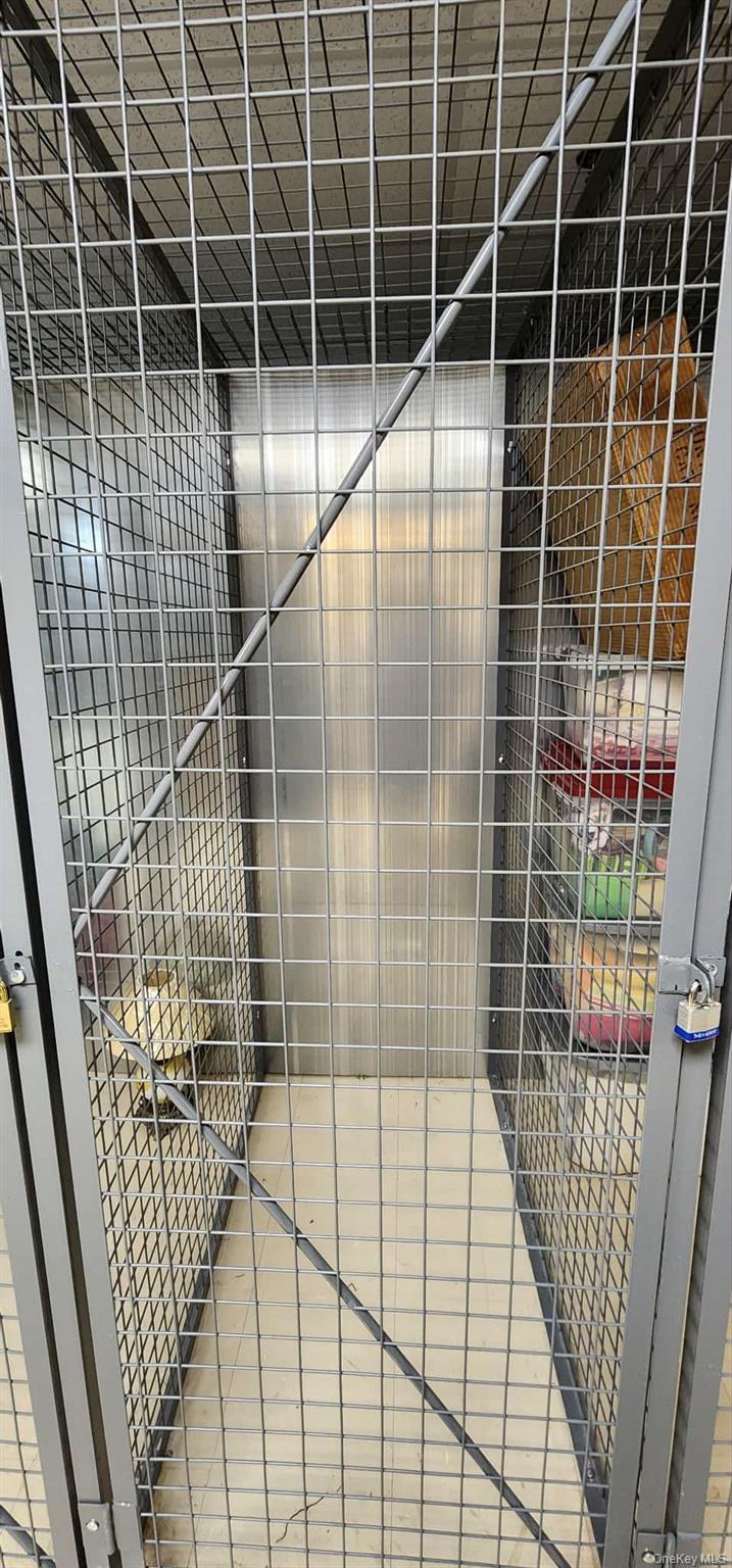 Condo Narragansett Villas  Suffolk County, NY 11757, MLS-940576-25