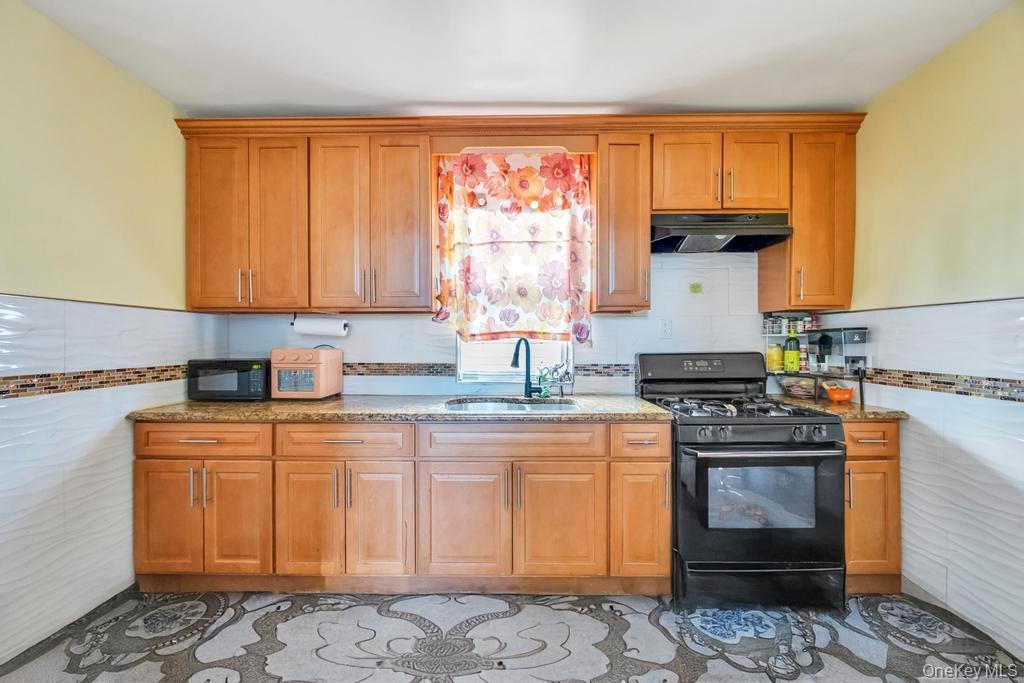 Single Family 86th St  Queens, NY 11416, MLS-940583-12