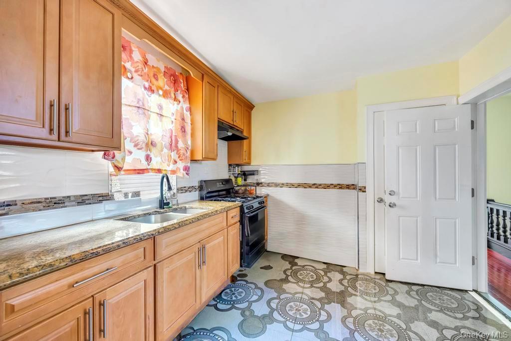 Single Family 86th St  Queens, NY 11416, MLS-940583-13