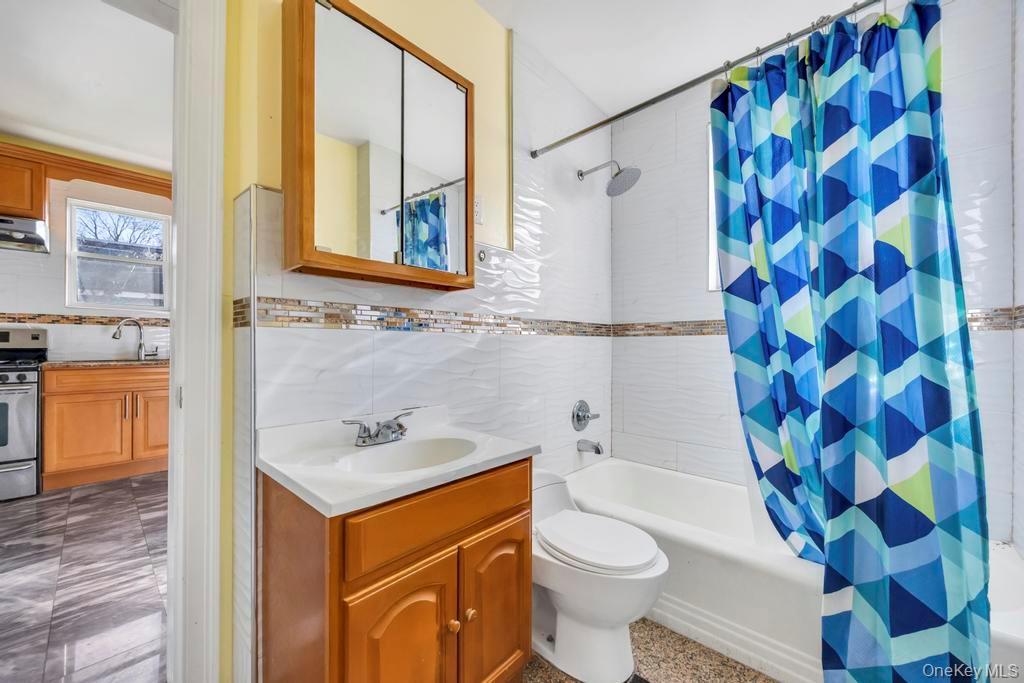 Single Family 86th St  Queens, NY 11416, MLS-940583-23