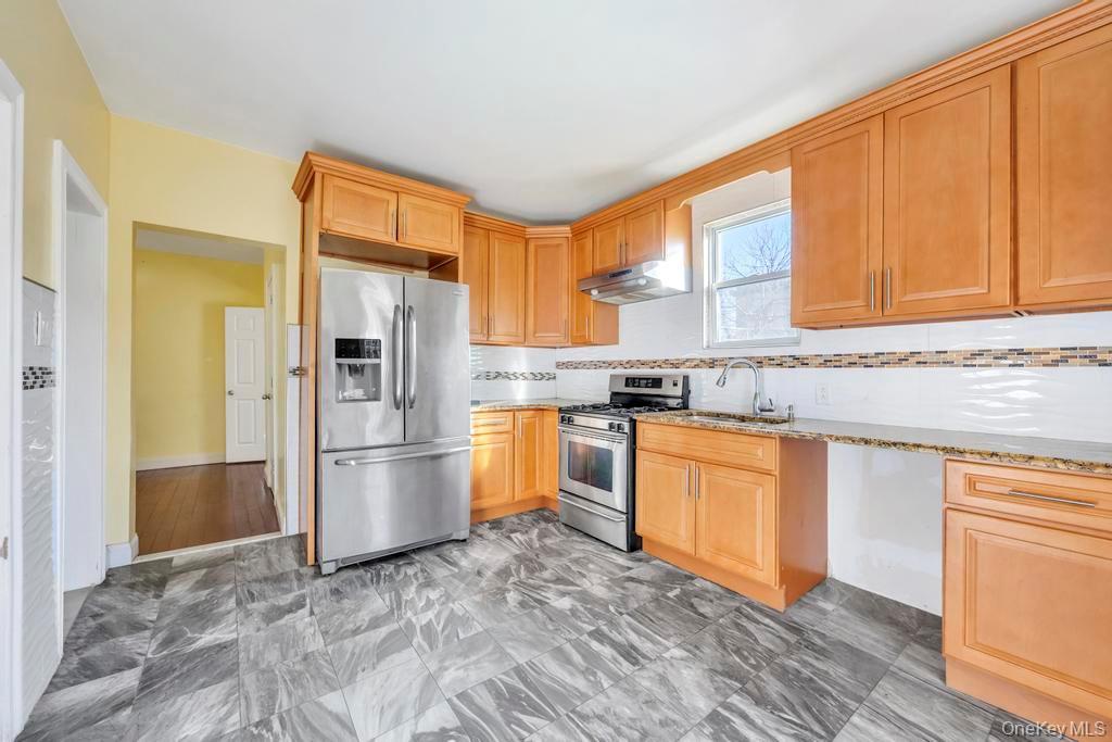 Single Family 86th St  Queens, NY 11416, MLS-940583-7