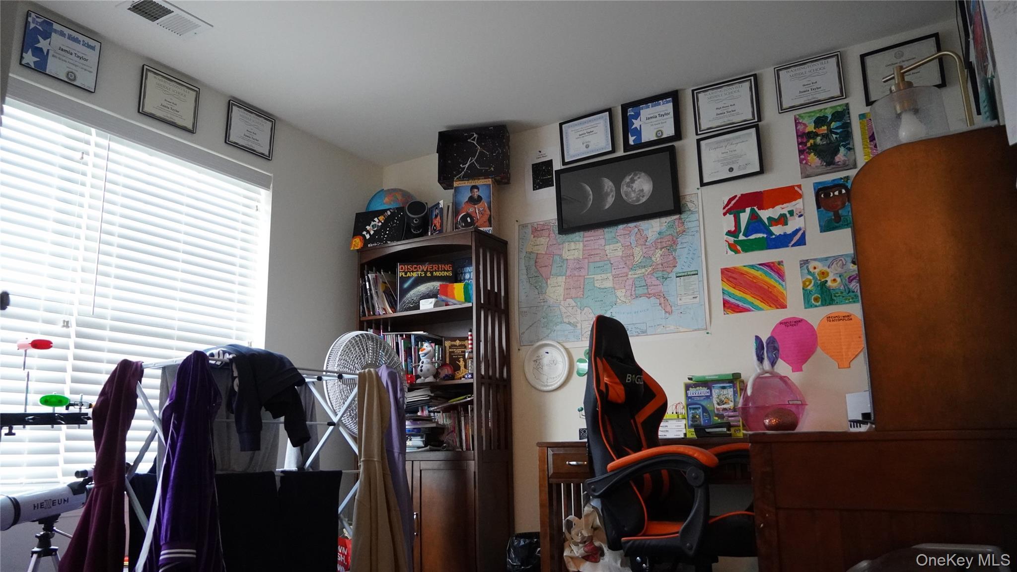 Single Family Hawthorn  Orange County, NY 12553, MLS-940586-20