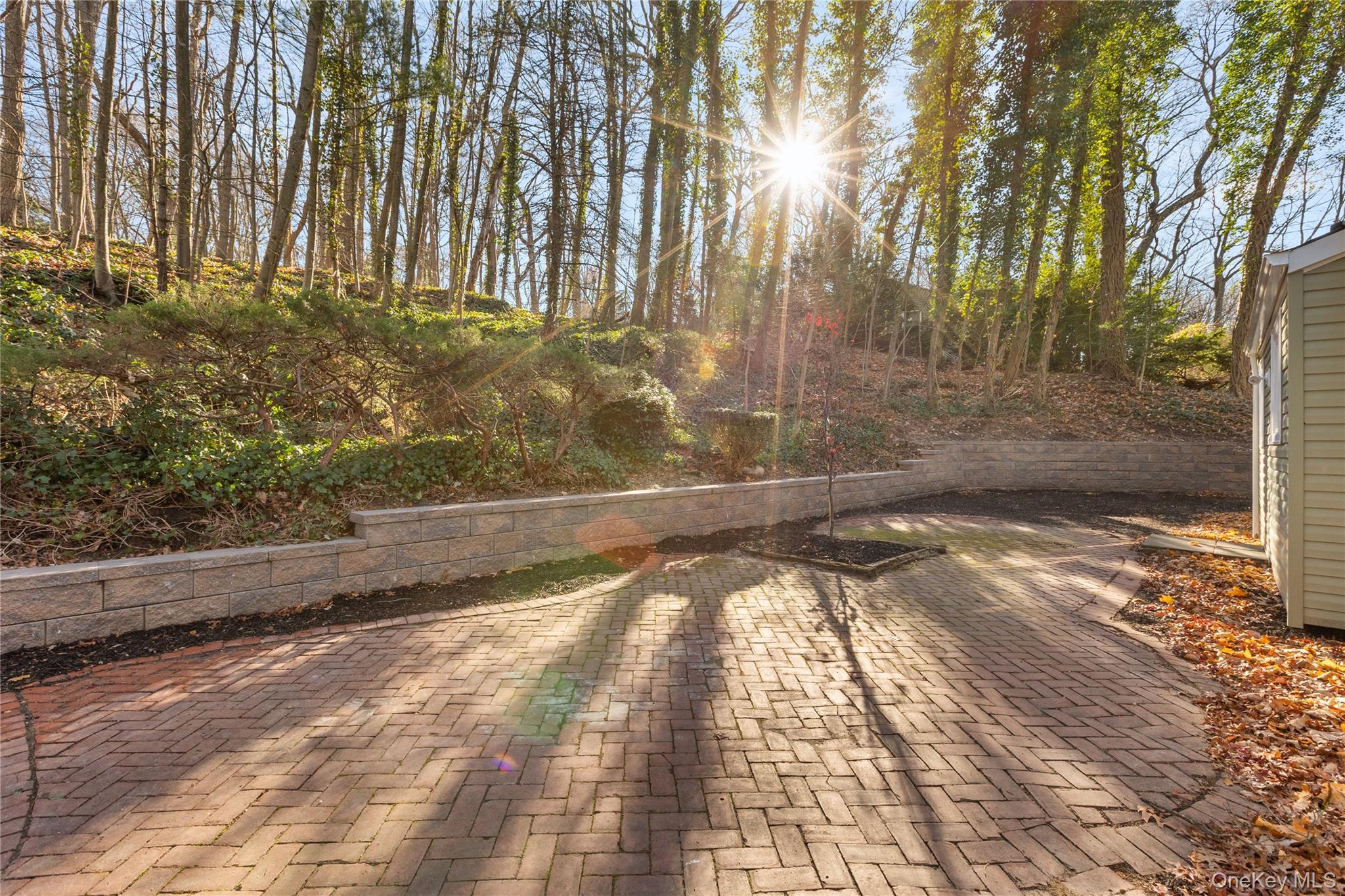 Single Family Crooked Hill  Suffolk County, NY 11743, MLS-940602-18