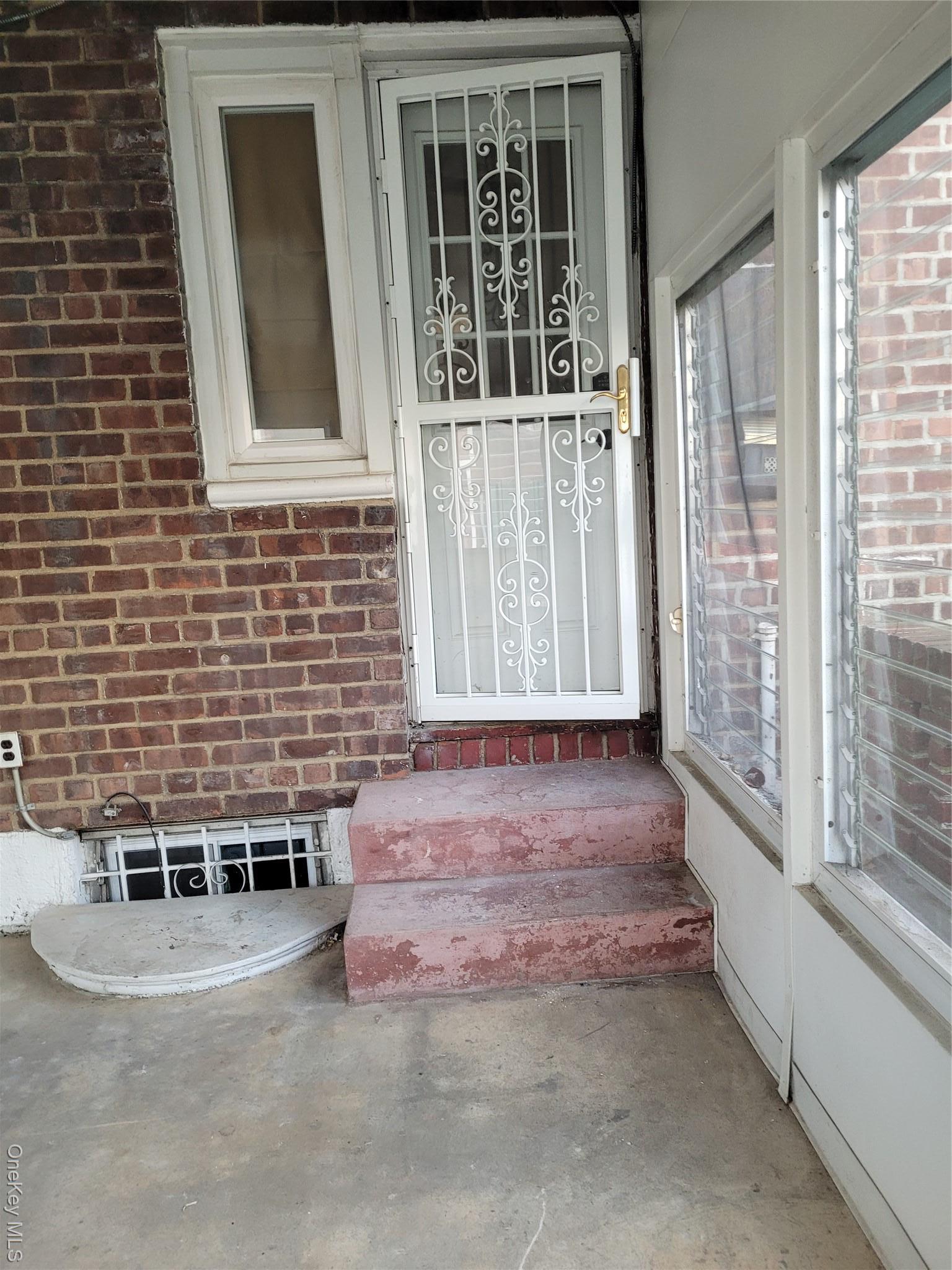 Single Family 141st  Queens, NY 11413, MLS-940639-42