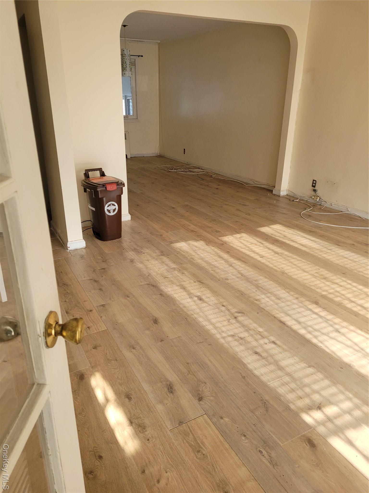 Single Family 141st  Queens, NY 11413, MLS-940639-8