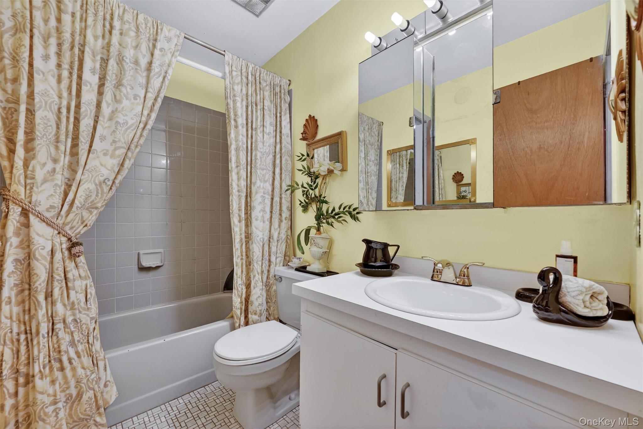 Single Family Pauline  Rockland County, NY 10977, MLS-940643-24