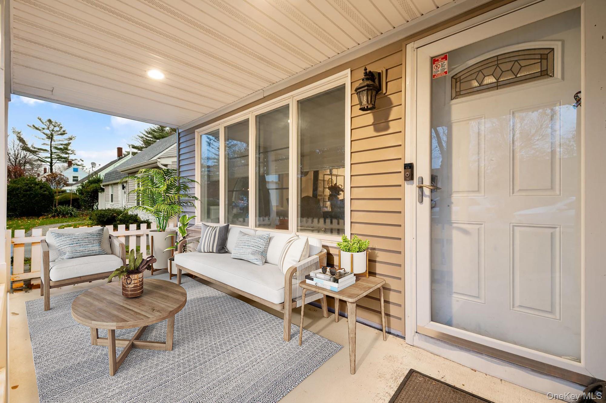 Single Family Mason  Nassau County, NY 11590, MLS-940647-2