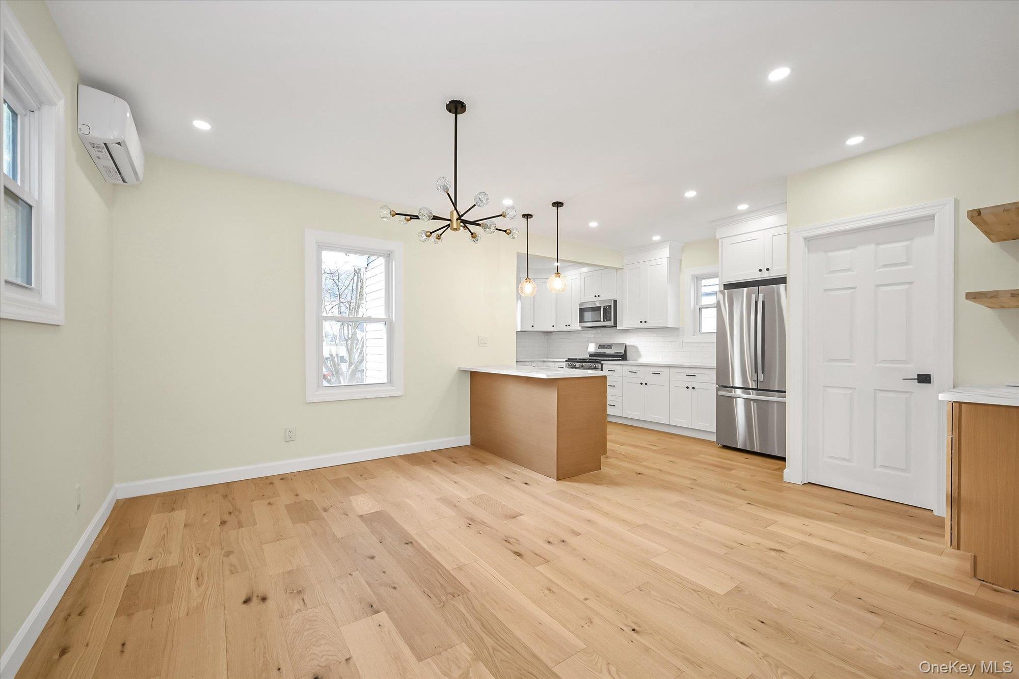 Single Family 233rd Queens, NY 11427, MLS-940657-6