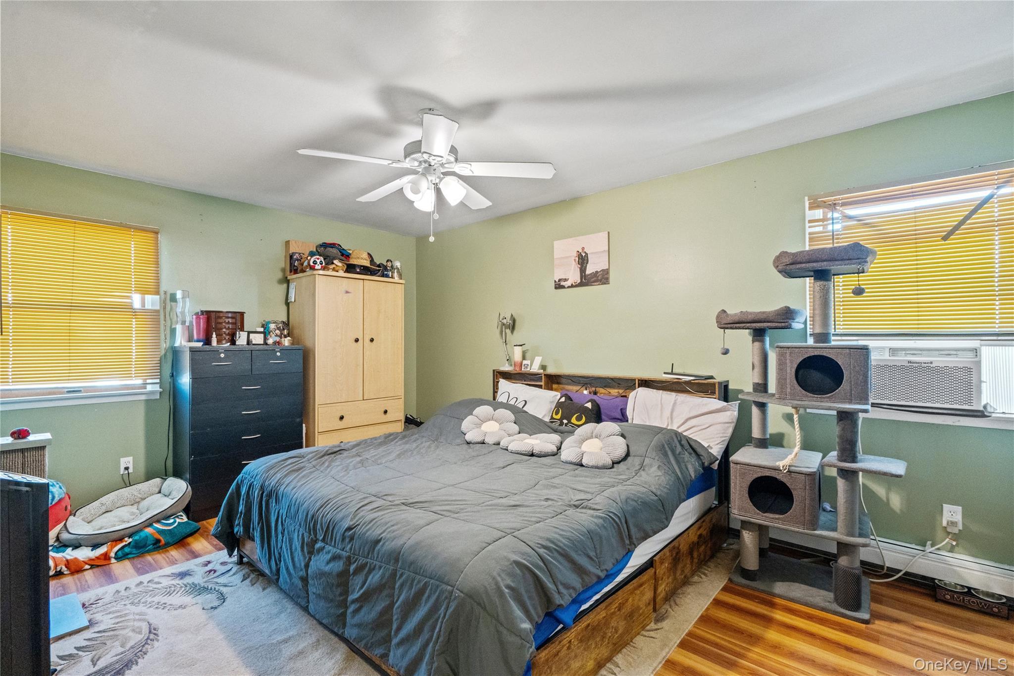 Single Family Lincoln Nassau County, NY 11010, MLS-940661-10