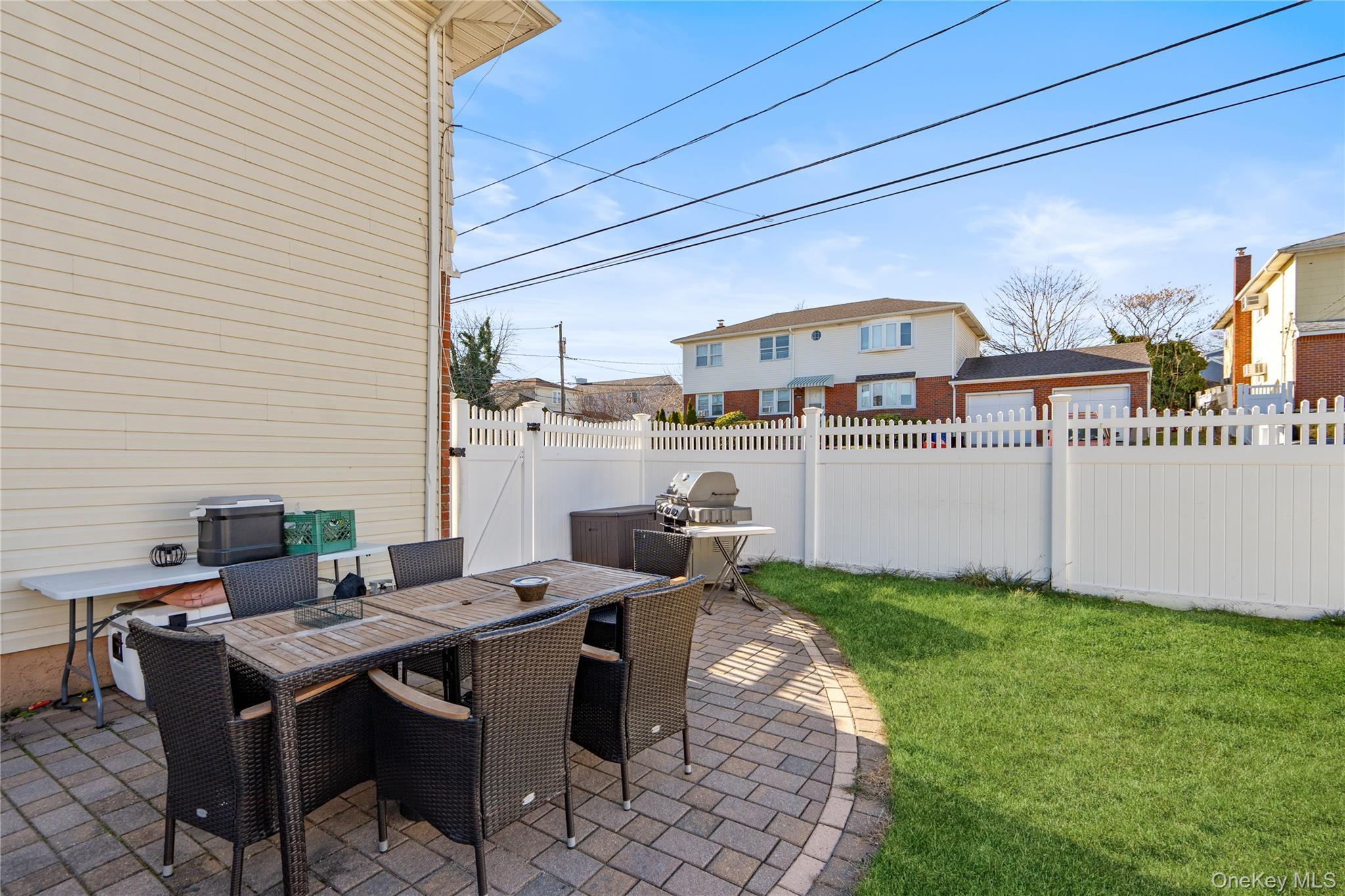 Single Family Lincoln Nassau County, NY 11010, MLS-940661-21