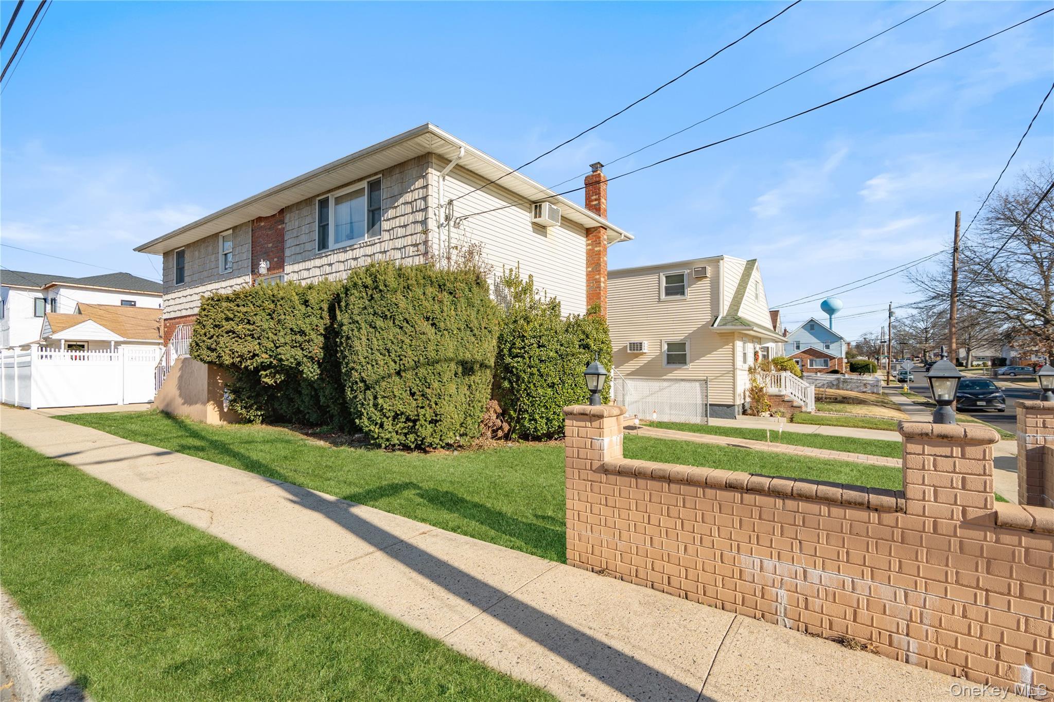 Single Family Lincoln Nassau County, NY 11010, MLS-940661-23