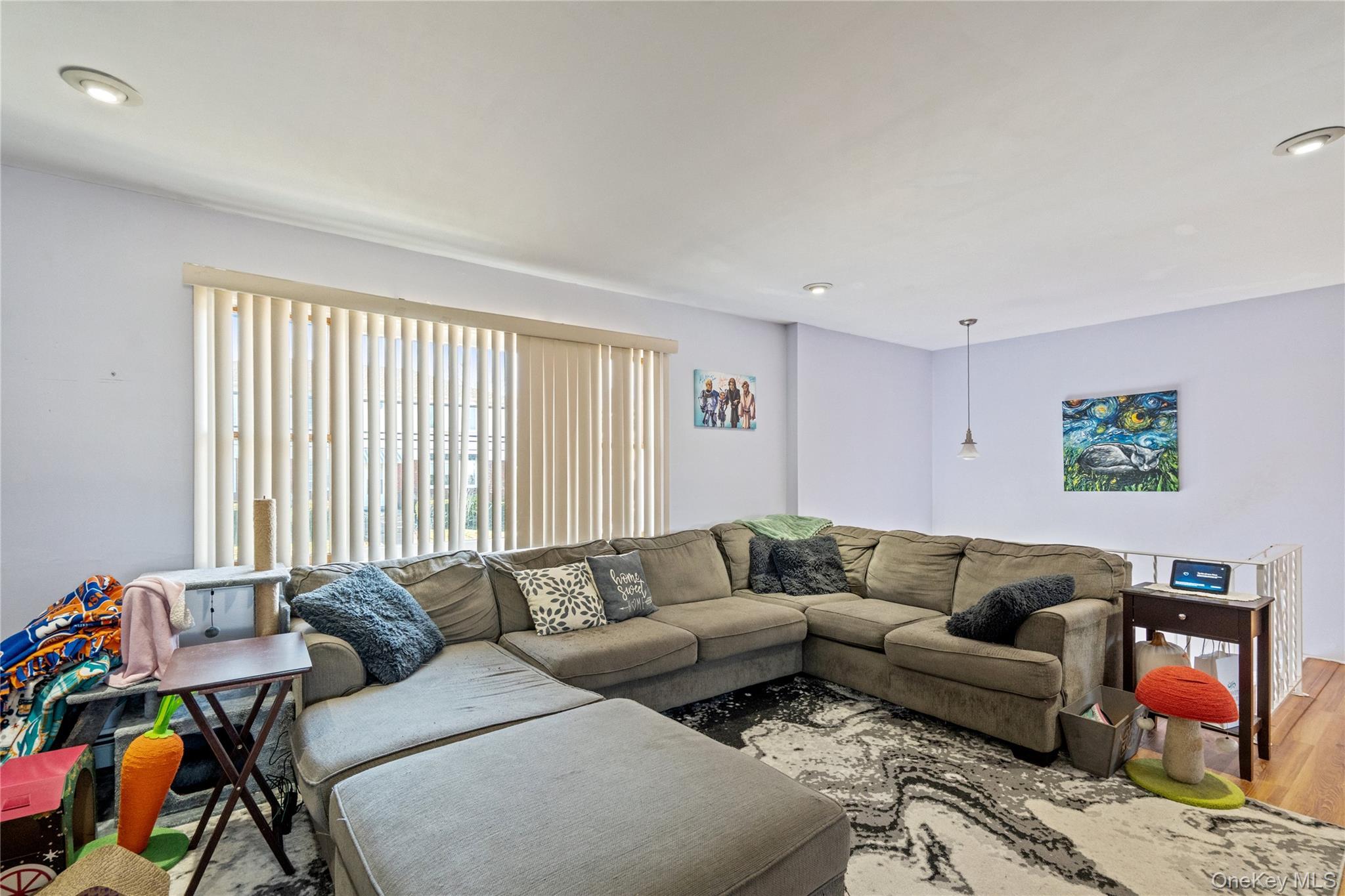 Single Family Lincoln Nassau County, NY 11010, MLS-940661-3