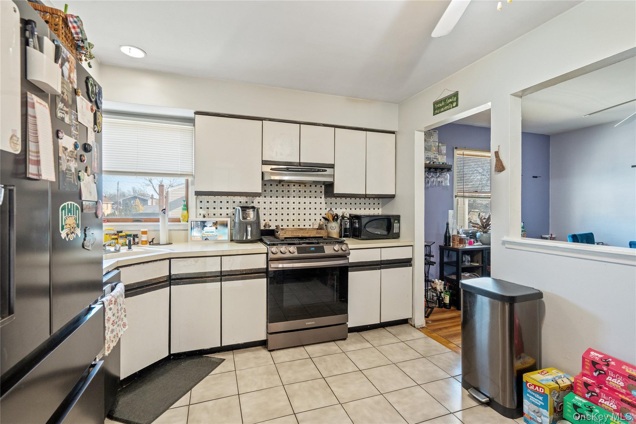 Single Family Lincoln Nassau County, NY 11010, MLS-940661-8