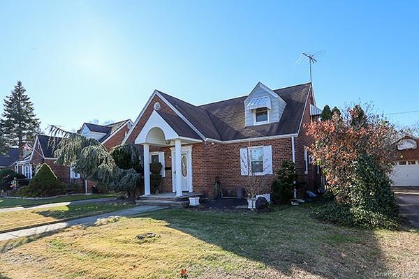 Single Family Foch Nassau County, NY 11596, MLS-940665-2