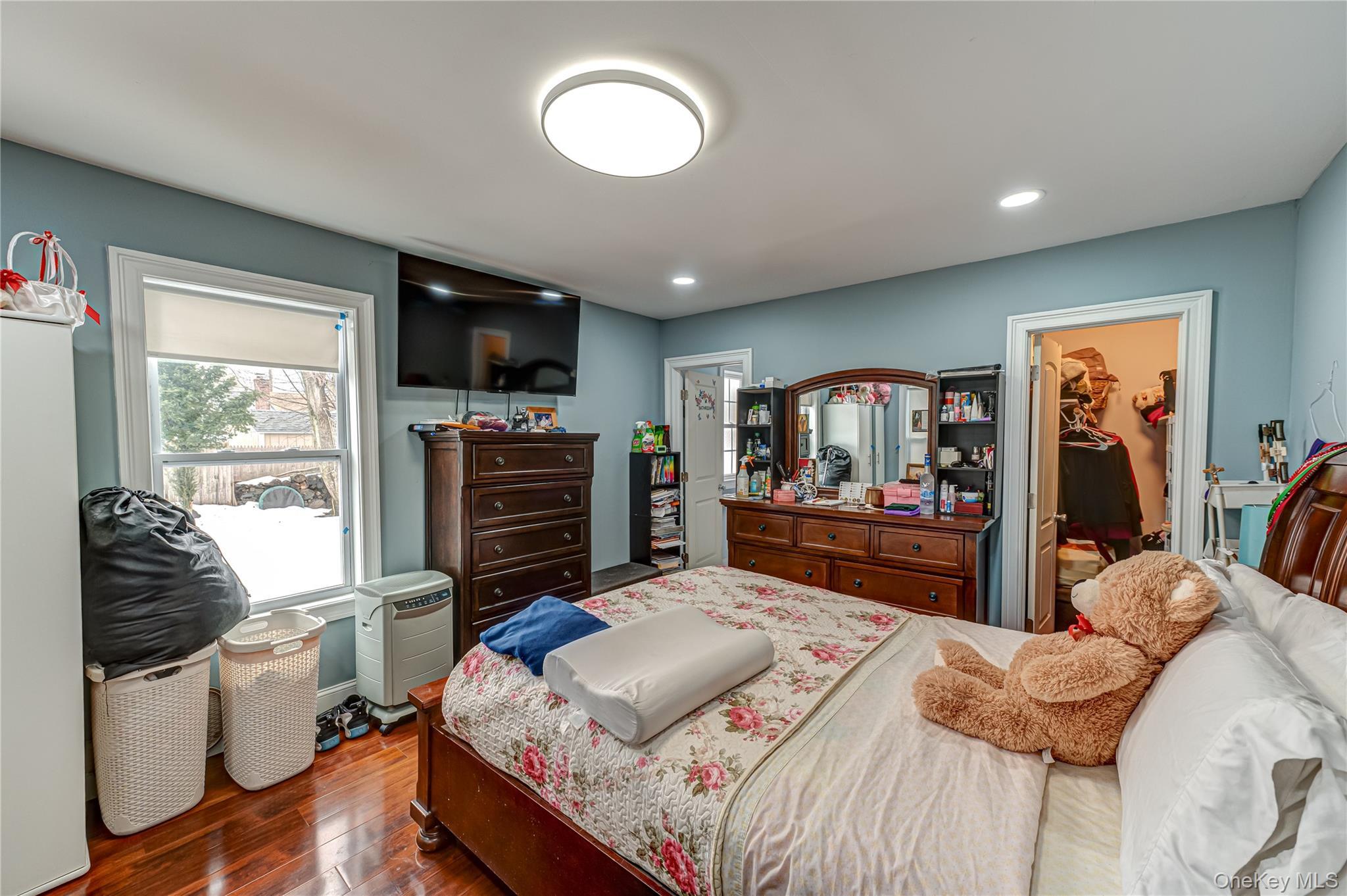 Single Family Bayview  Suffolk County, NY 11772, MLS-940691-7