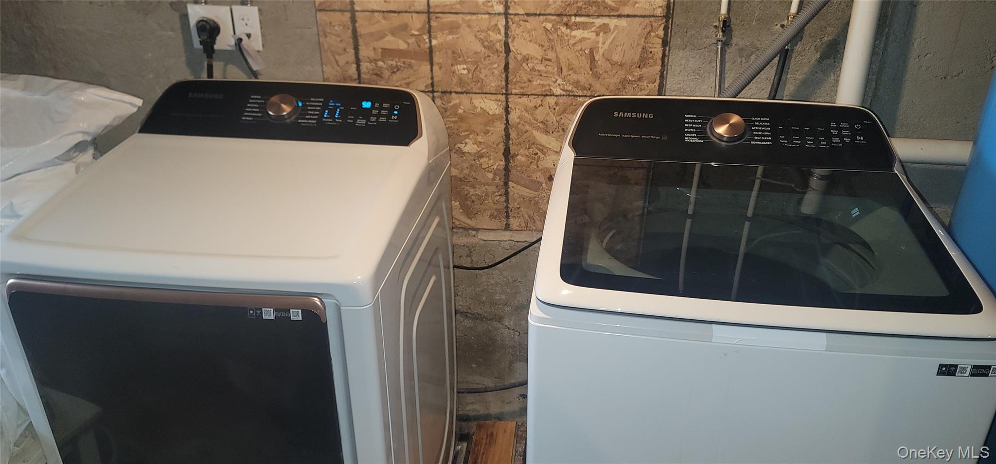 Single Family Lake Shore  Ulster County, NY 12566, MLS-940694-2