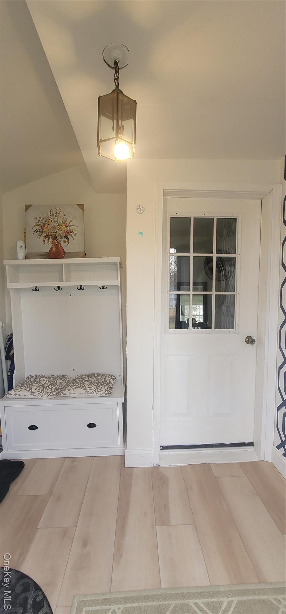 Single Family Lake Shore  Ulster County, NY 12566, MLS-940694-4