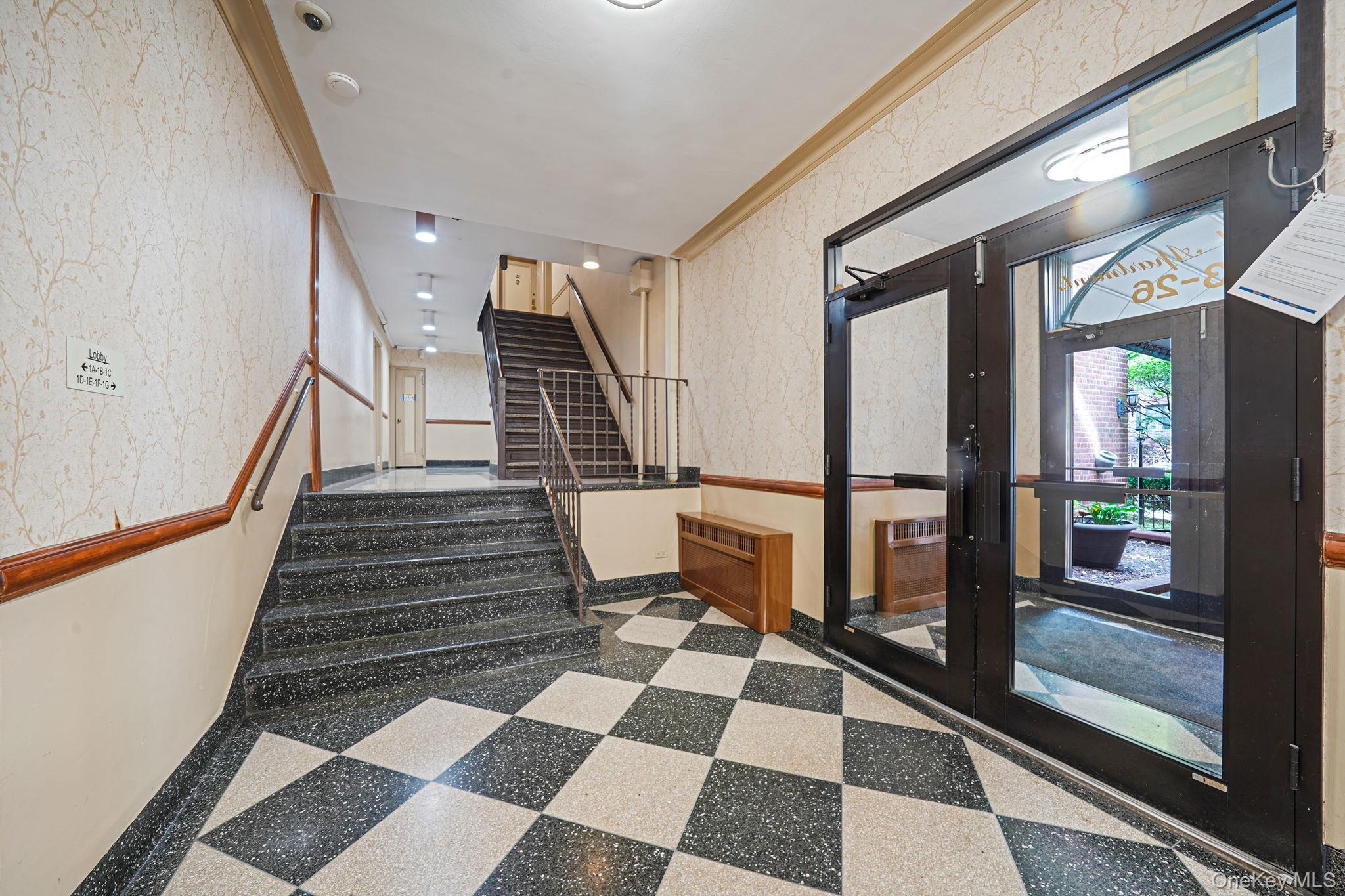 Coop 68th  Queens, NY 11375, MLS-940700-3