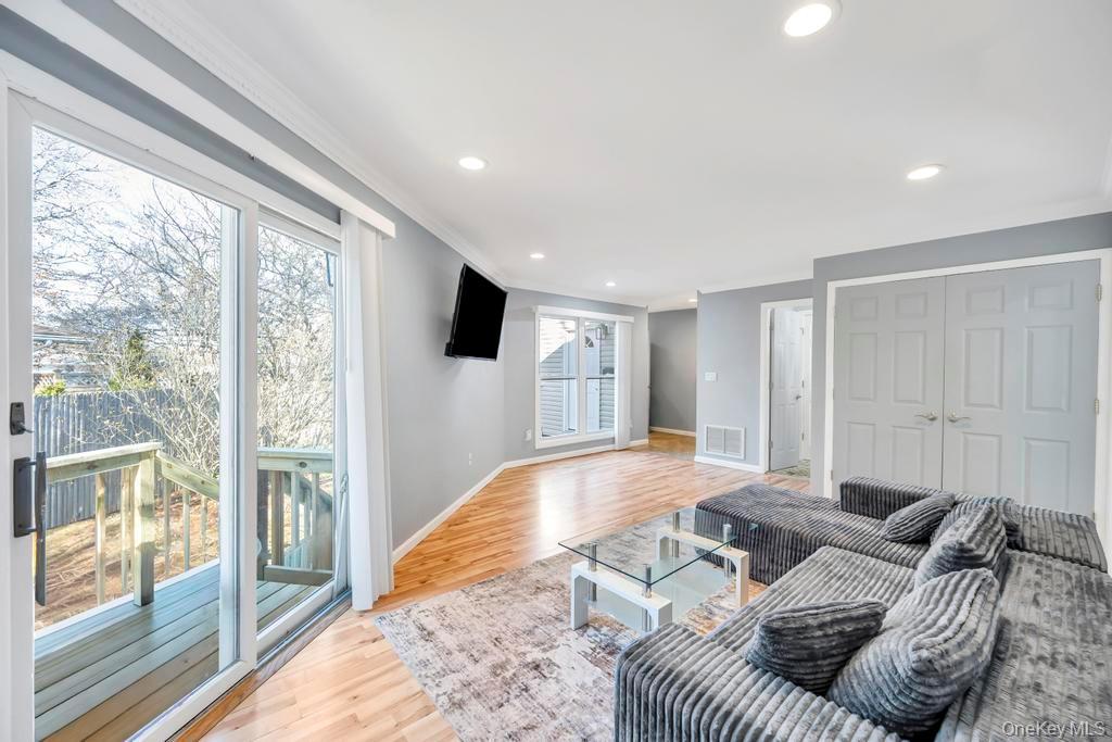 Single Family Westwind Suffolk County, NY 11716, MLS-940701-15