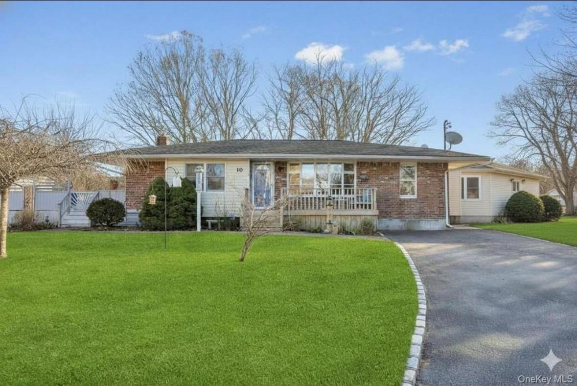 Single Family Westwind Suffolk County, NY 11716, MLS-940701-2