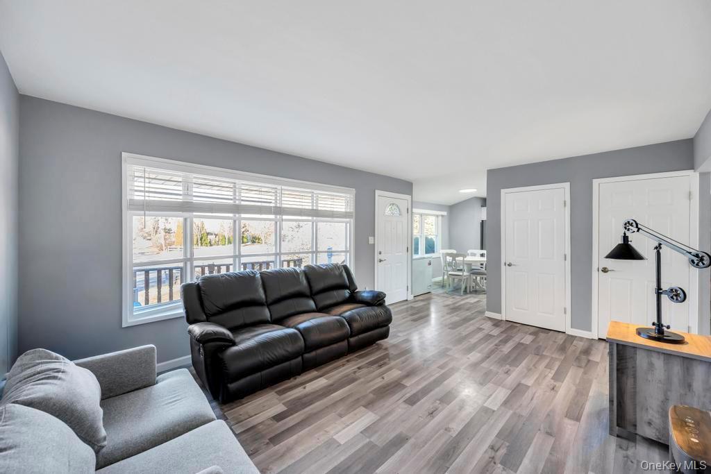 Single Family Westwind Suffolk County, NY 11716, MLS-940701-4