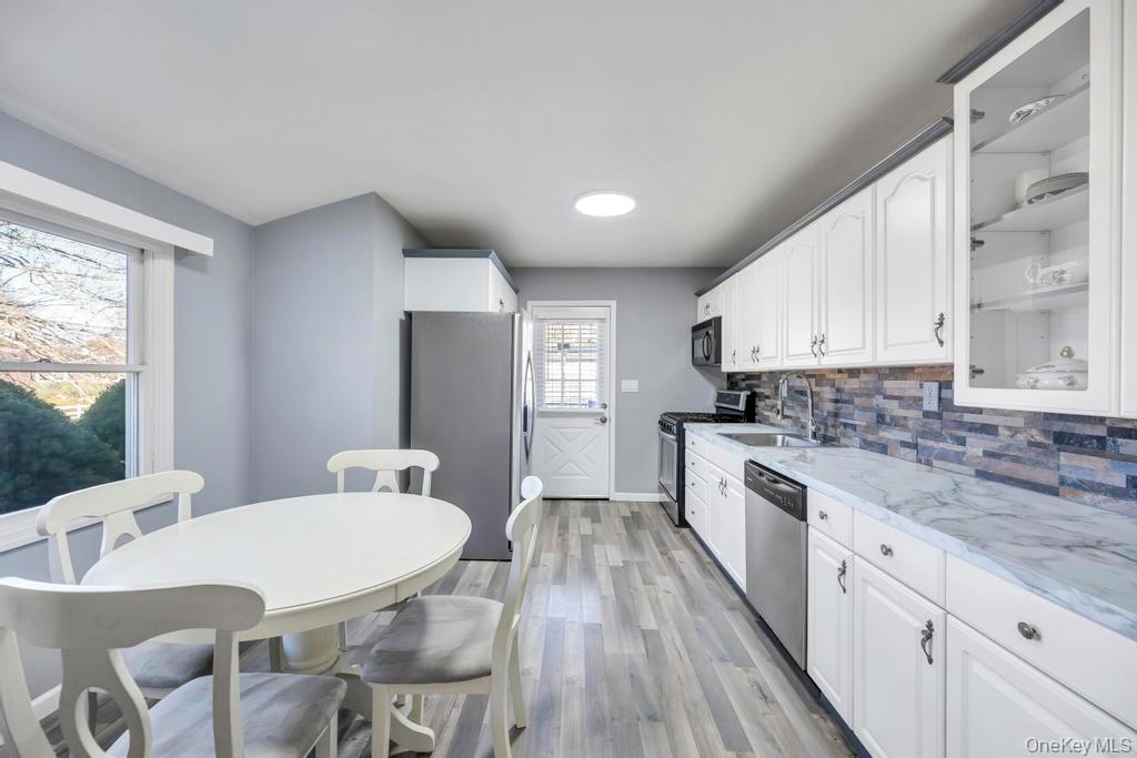 Single Family Westwind Suffolk County, NY 11716, MLS-940701-7