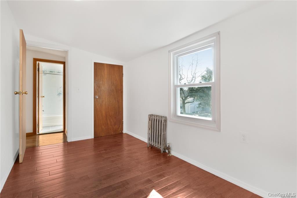 Single Family Southern Nassau County, NY 11553, MLS-940710-16