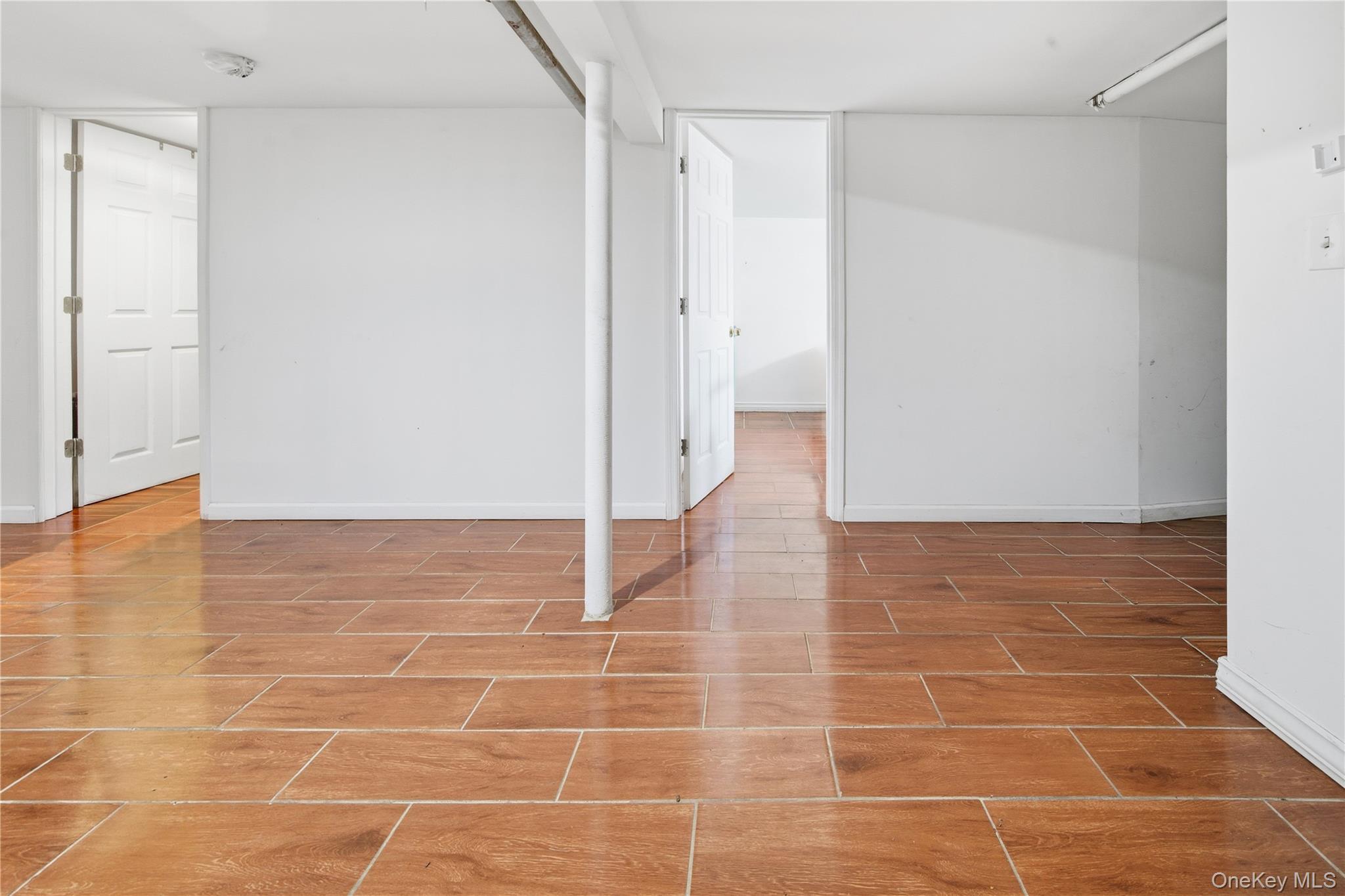 Single Family Southern Nassau County, NY 11553, MLS-940710-17