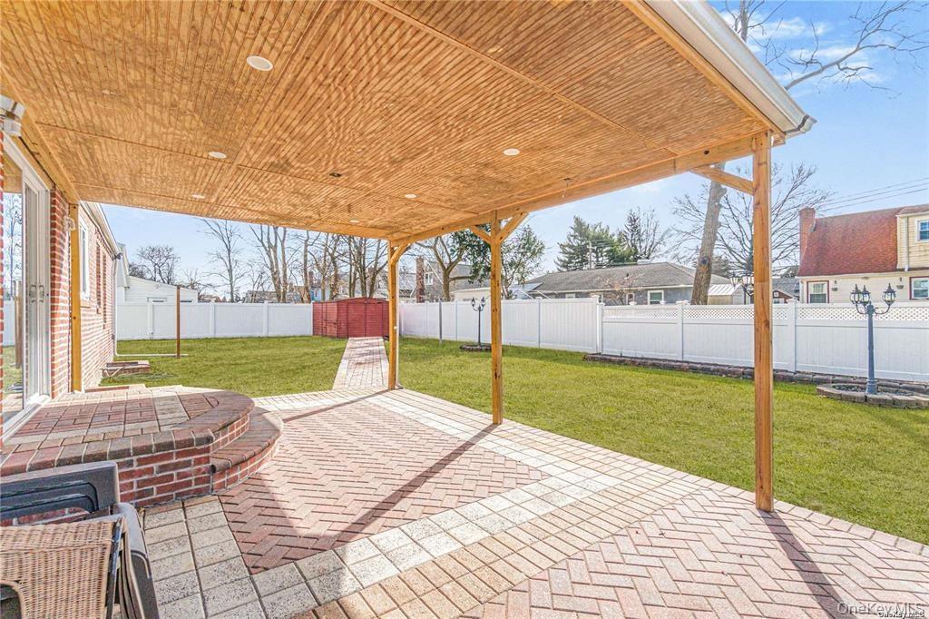 Single Family Southern Nassau County, NY 11553, MLS-940710-22