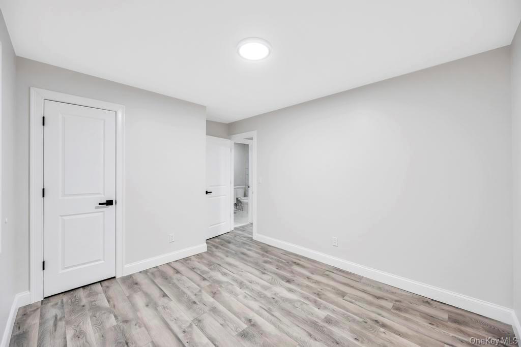 Single Family Ash Suffolk County, NY 11722, MLS-940716-16