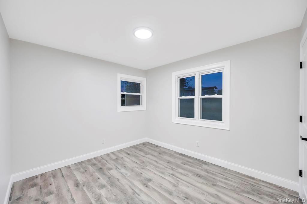 Single Family Ash Suffolk County, NY 11722, MLS-940716-18