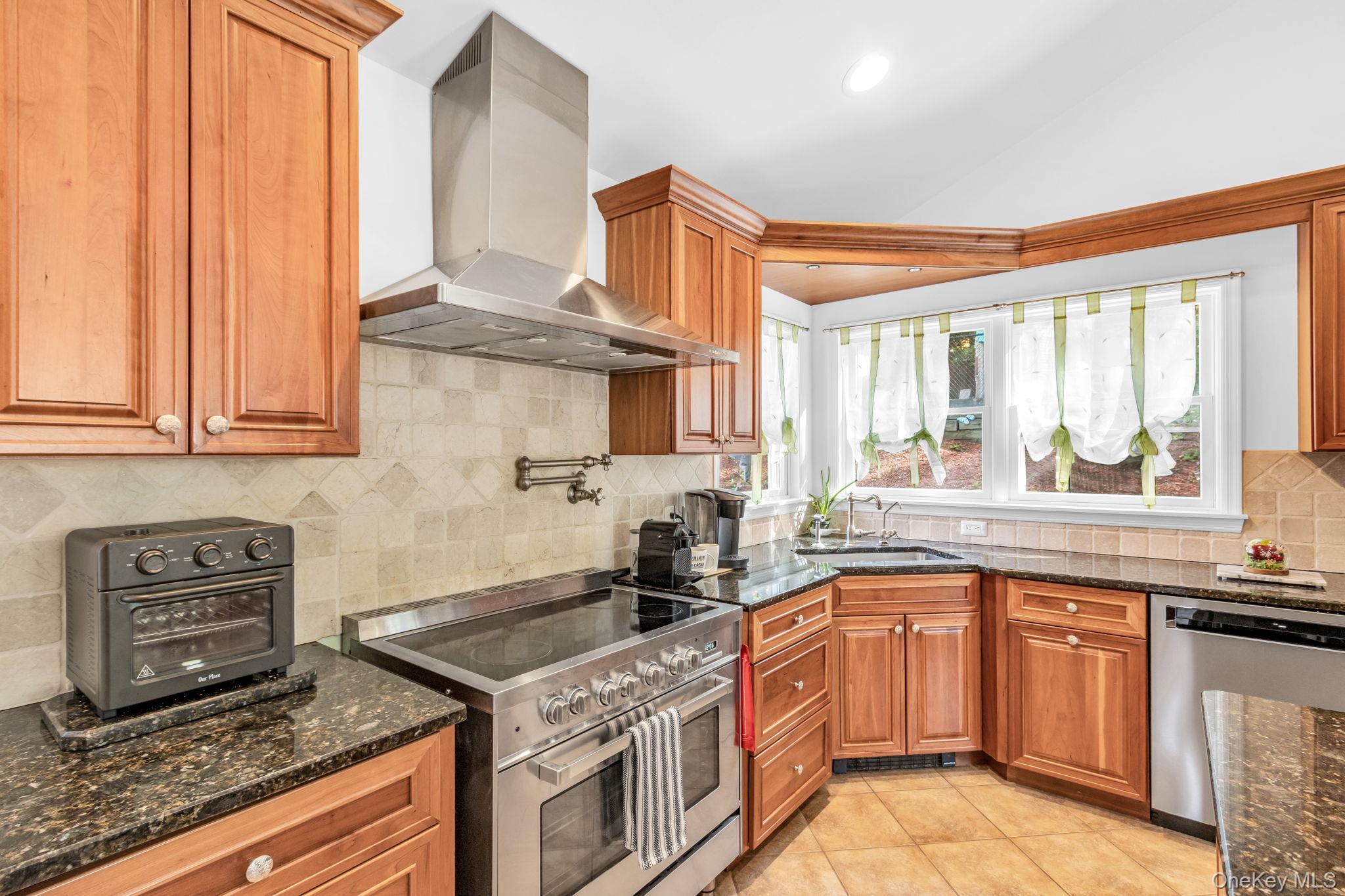 Single Family Steiner Putnam County, NY 10541, MLS-940720-11