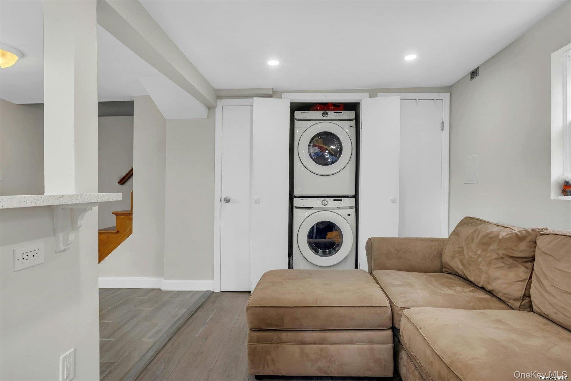 Single Family Maple  Nassau County, NY 11547, MLS-940726-14