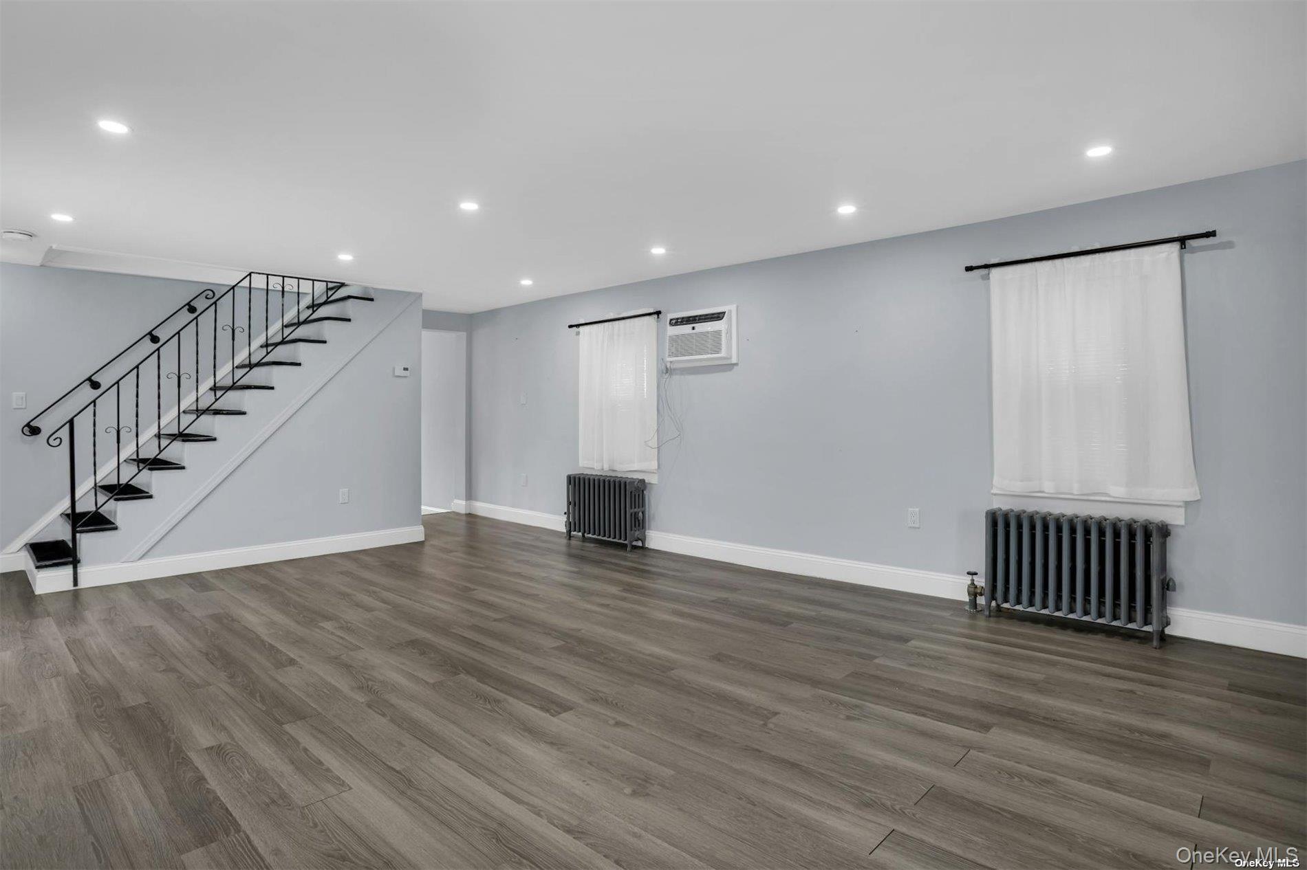 Single Family Maple  Nassau County, NY 11547, MLS-940726-3