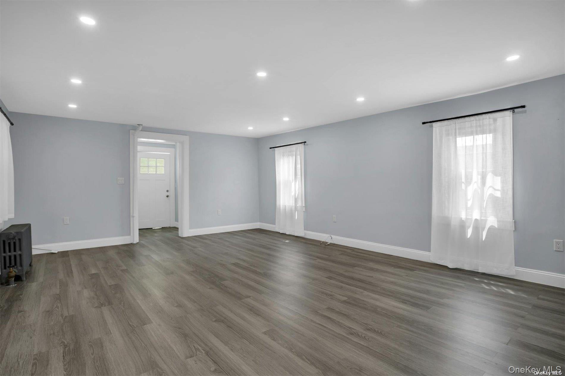 Single Family Maple  Nassau County, NY 11547, MLS-940726-4