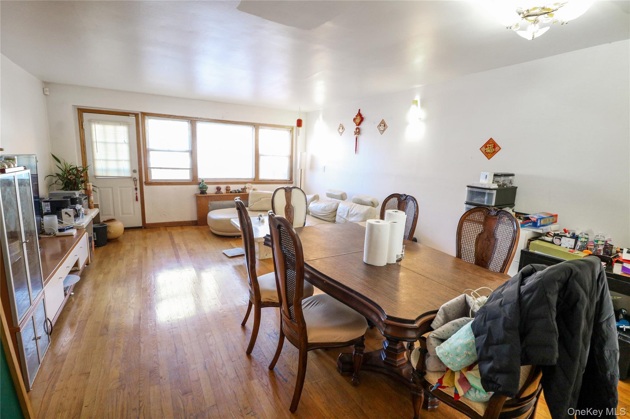 Single Family 48th Queens, NY 11364, MLS-940739-4