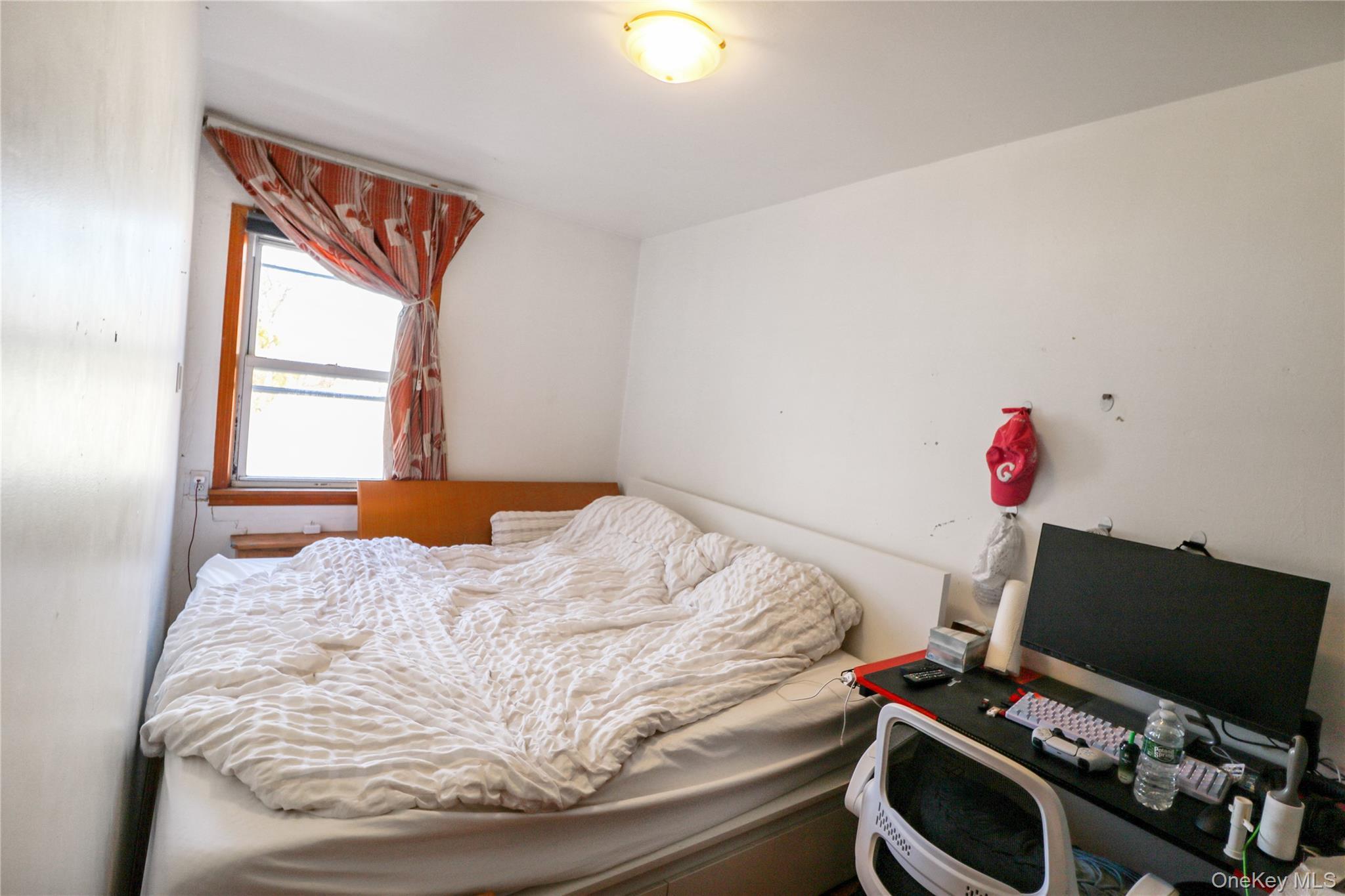 Single Family 48th Queens, NY 11364, MLS-940739-7